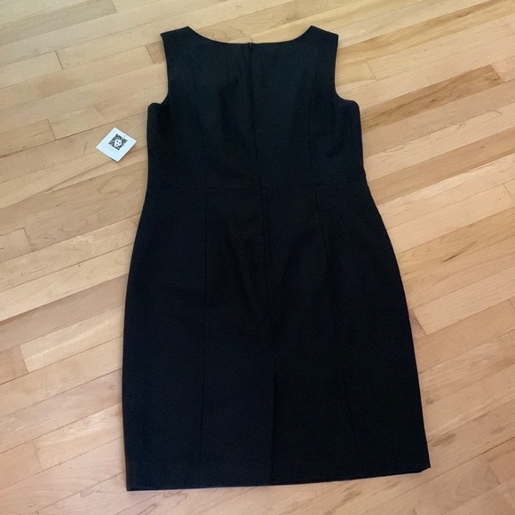 Women’s Anne Klein Sleeveless Black Dress - Picture 2 of 9